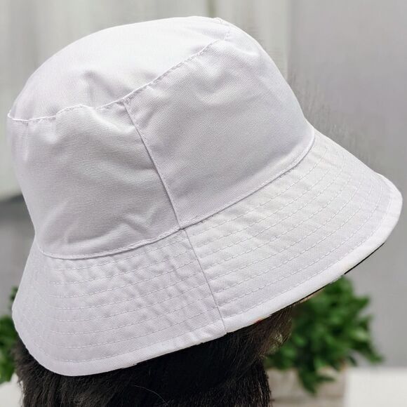 NWT - Alice + Olivia's Ao X Fabfitfun Reversible Bucket Hat In Daisy Print - Picture 8 of 16